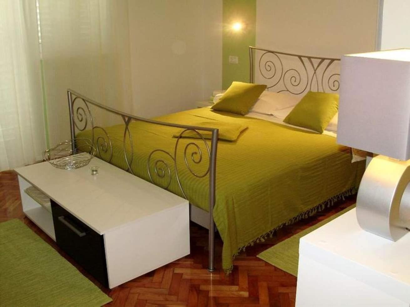 Apartments Jadra - With Parking Примоштен Экстерьер фото
