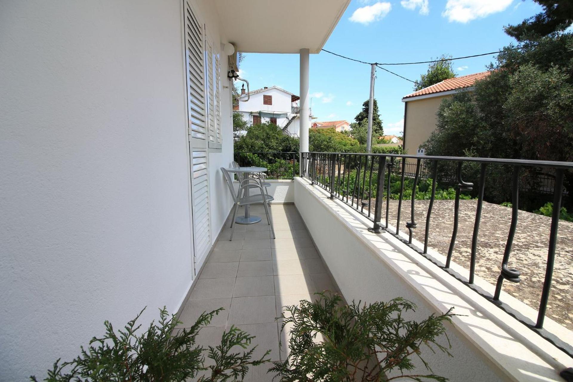 Apartments Jadra - With Parking Примоштен Экстерьер фото